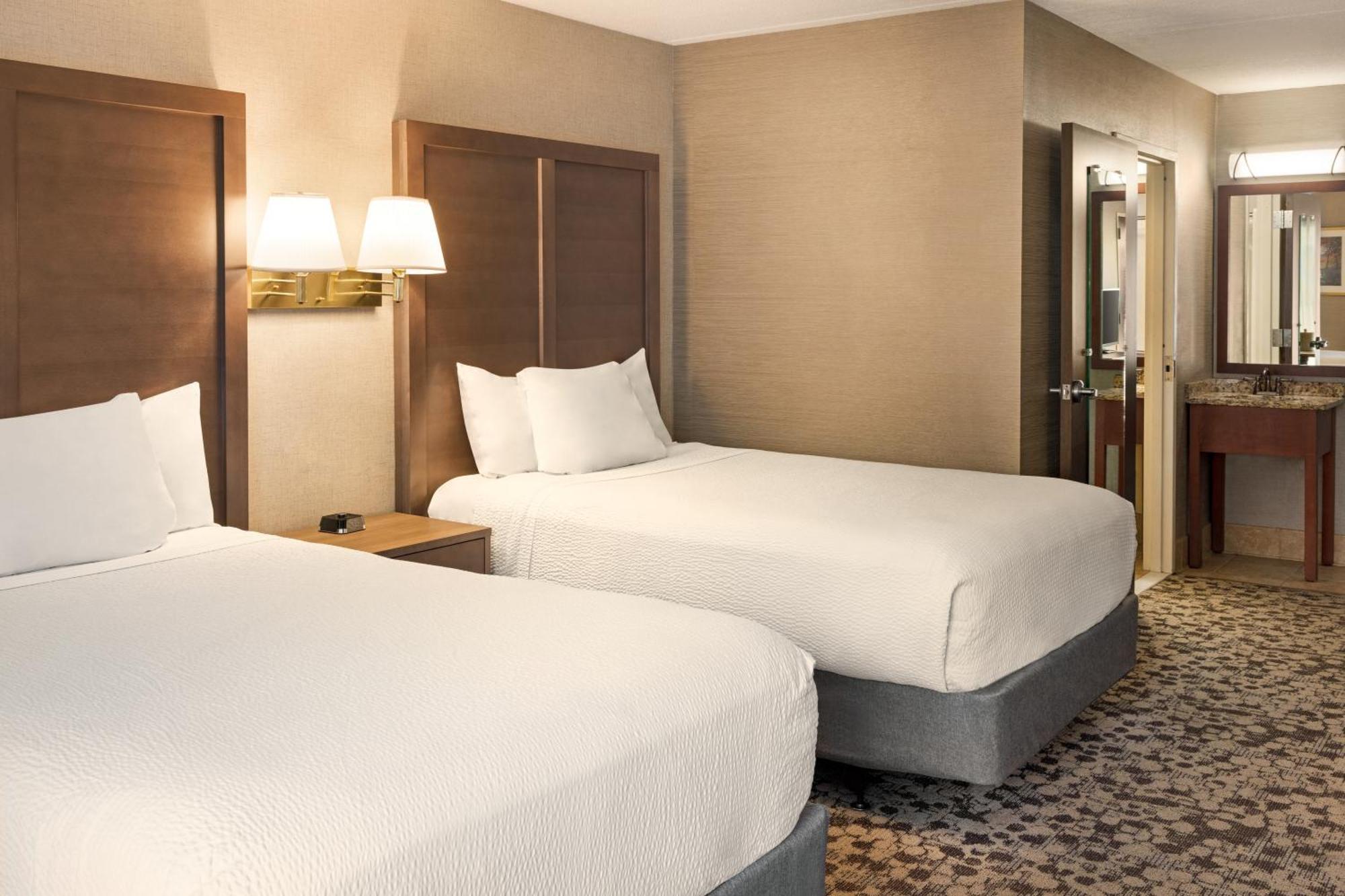 Ramada Plaza By Wyndham Portland Hotell Exteriör bild