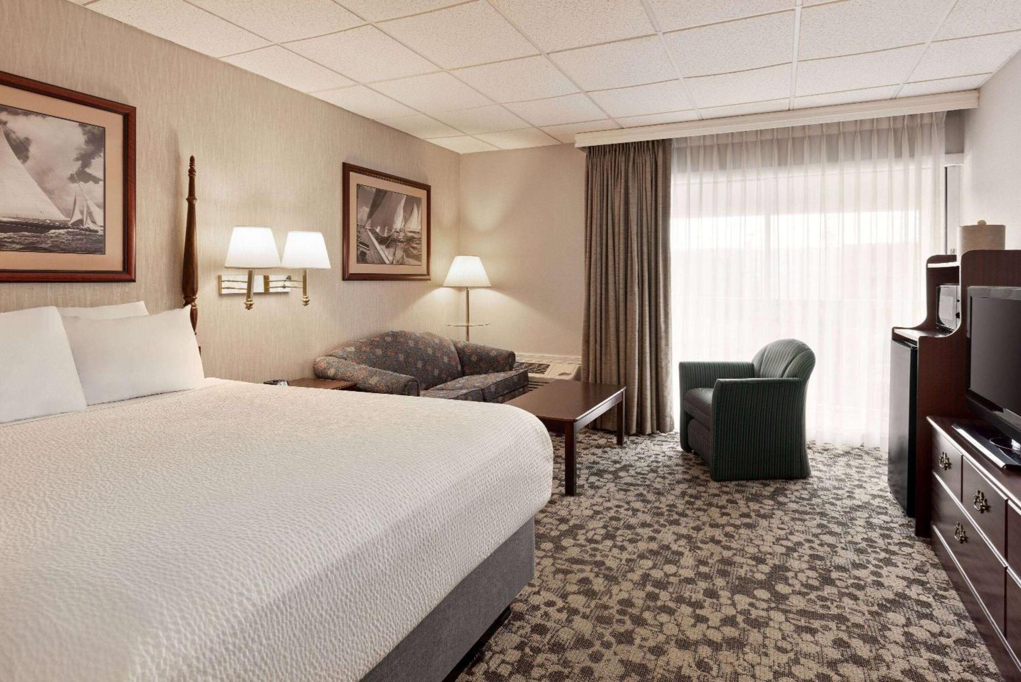 Ramada Plaza By Wyndham Portland Hotell Exteriör bild