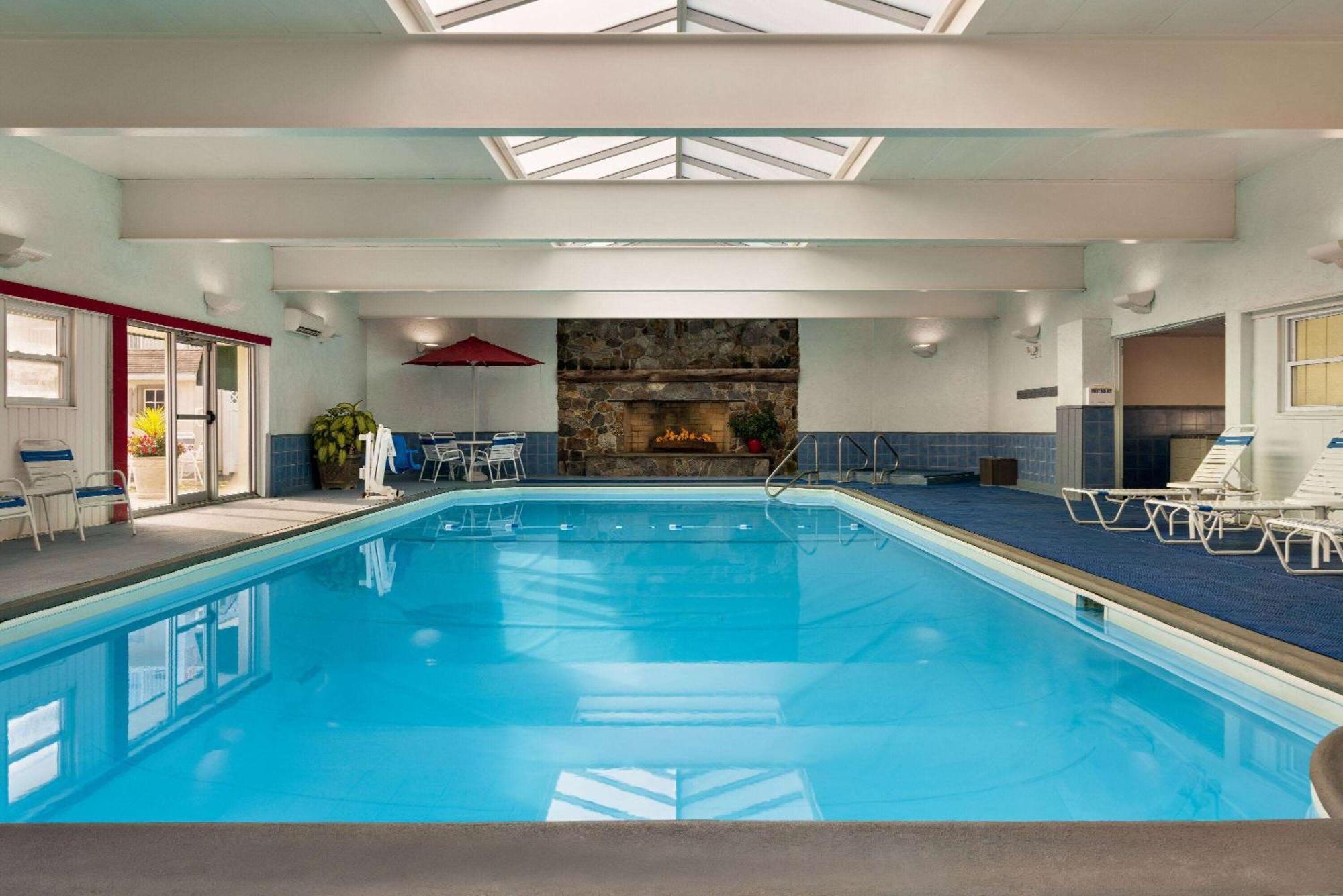 Ramada Plaza By Wyndham Portland Hotell Exteriör bild