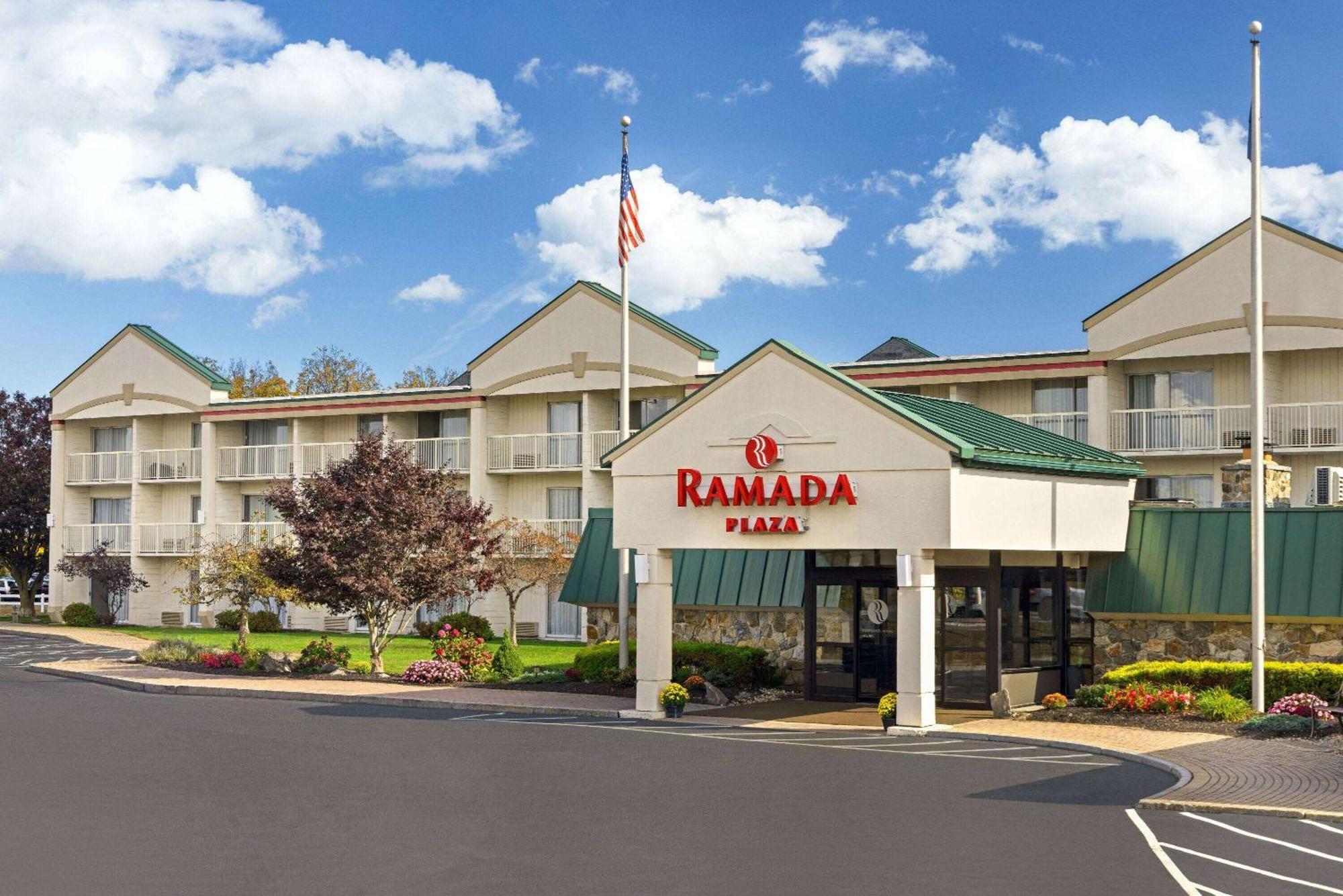 Ramada Plaza By Wyndham Portland Hotell Exteriör bild